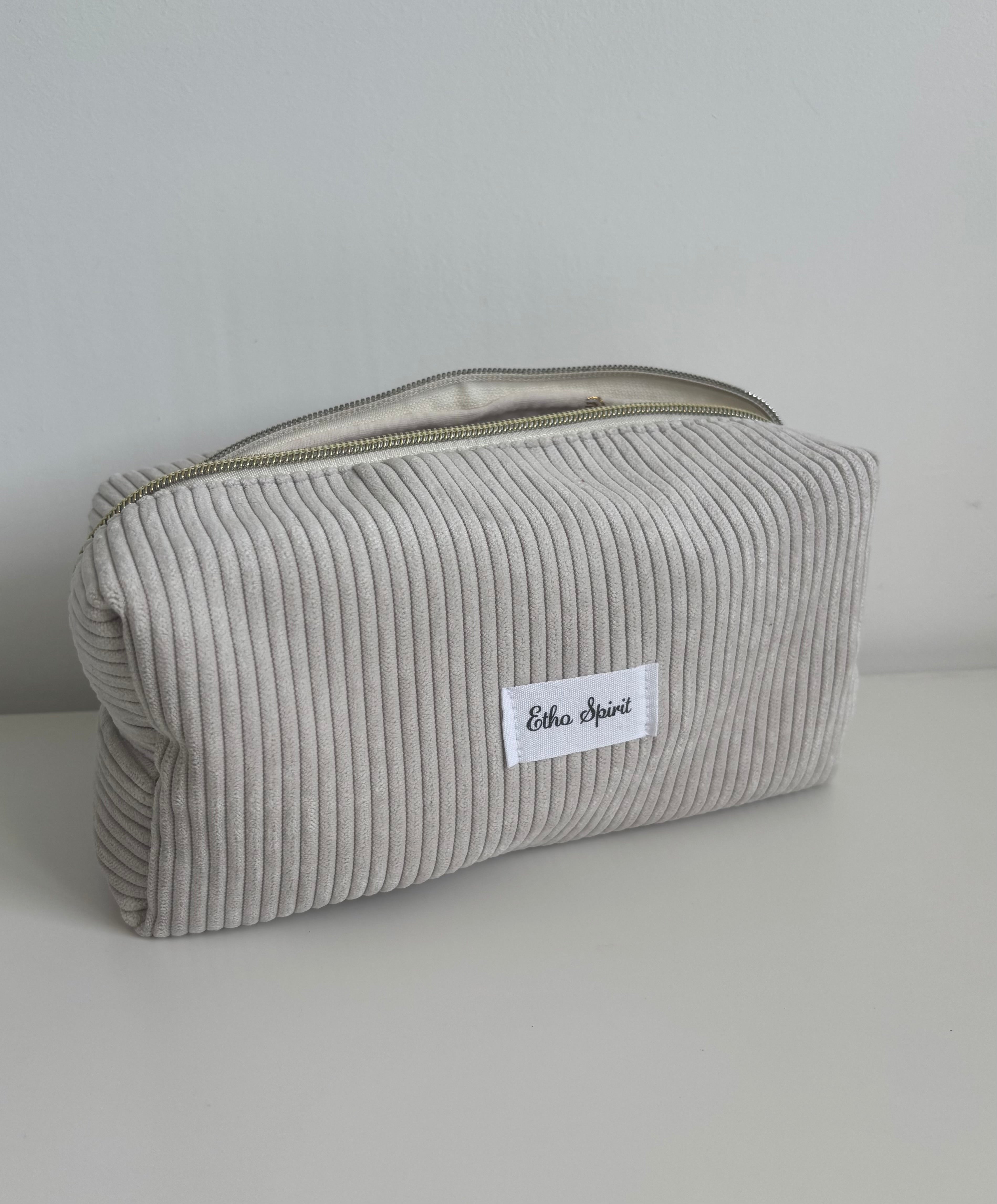 trousse | velours cotelé beige