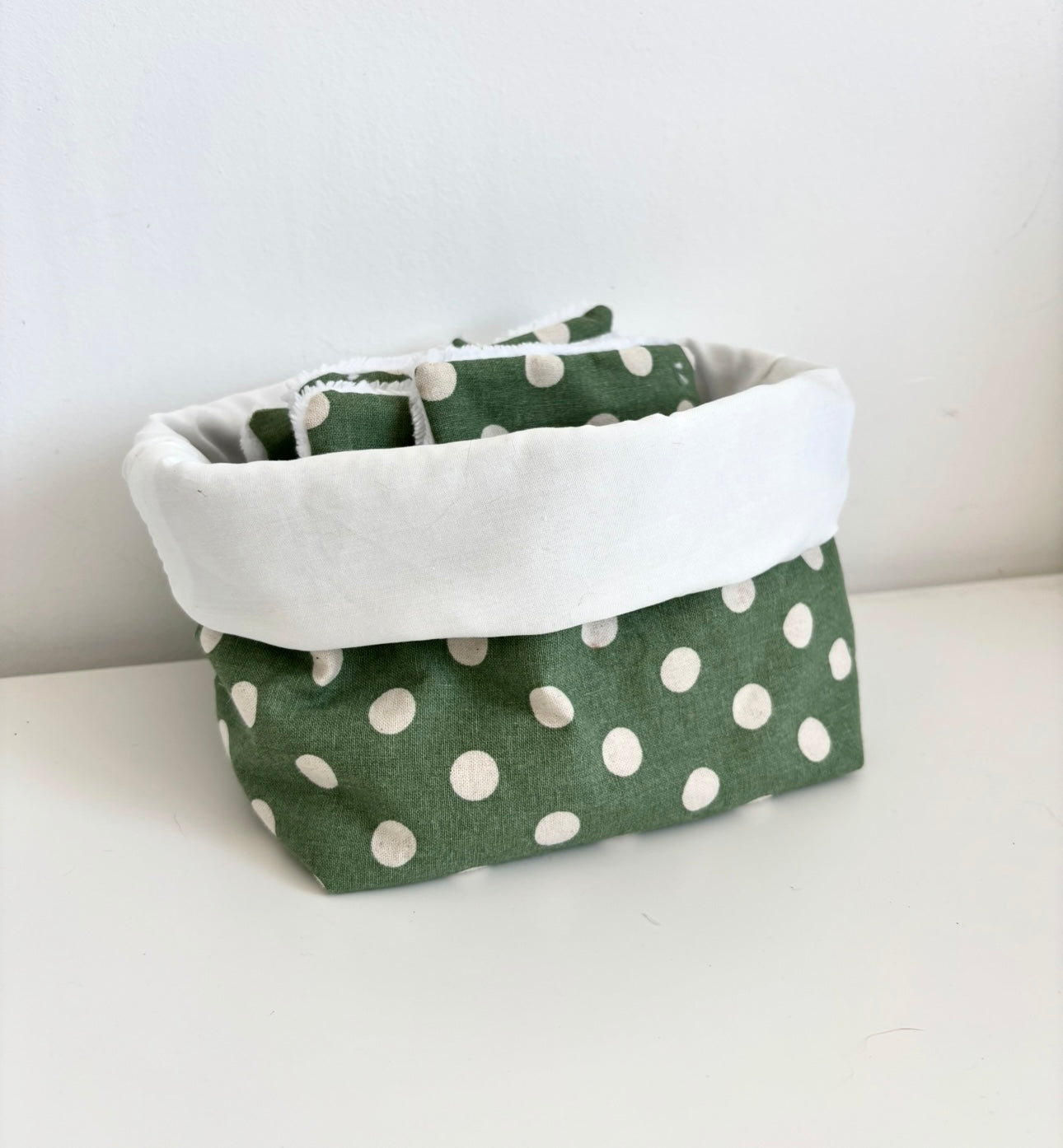 Ensemble : sa panière et ses 5 cotons