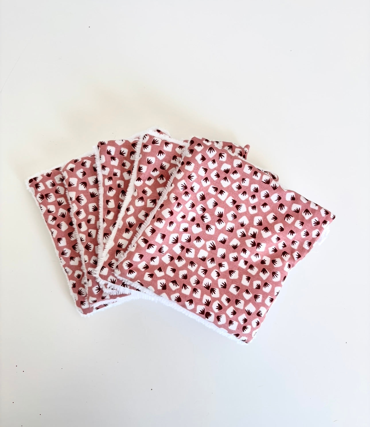 Ensemble : sa panière et ses 5 cotons