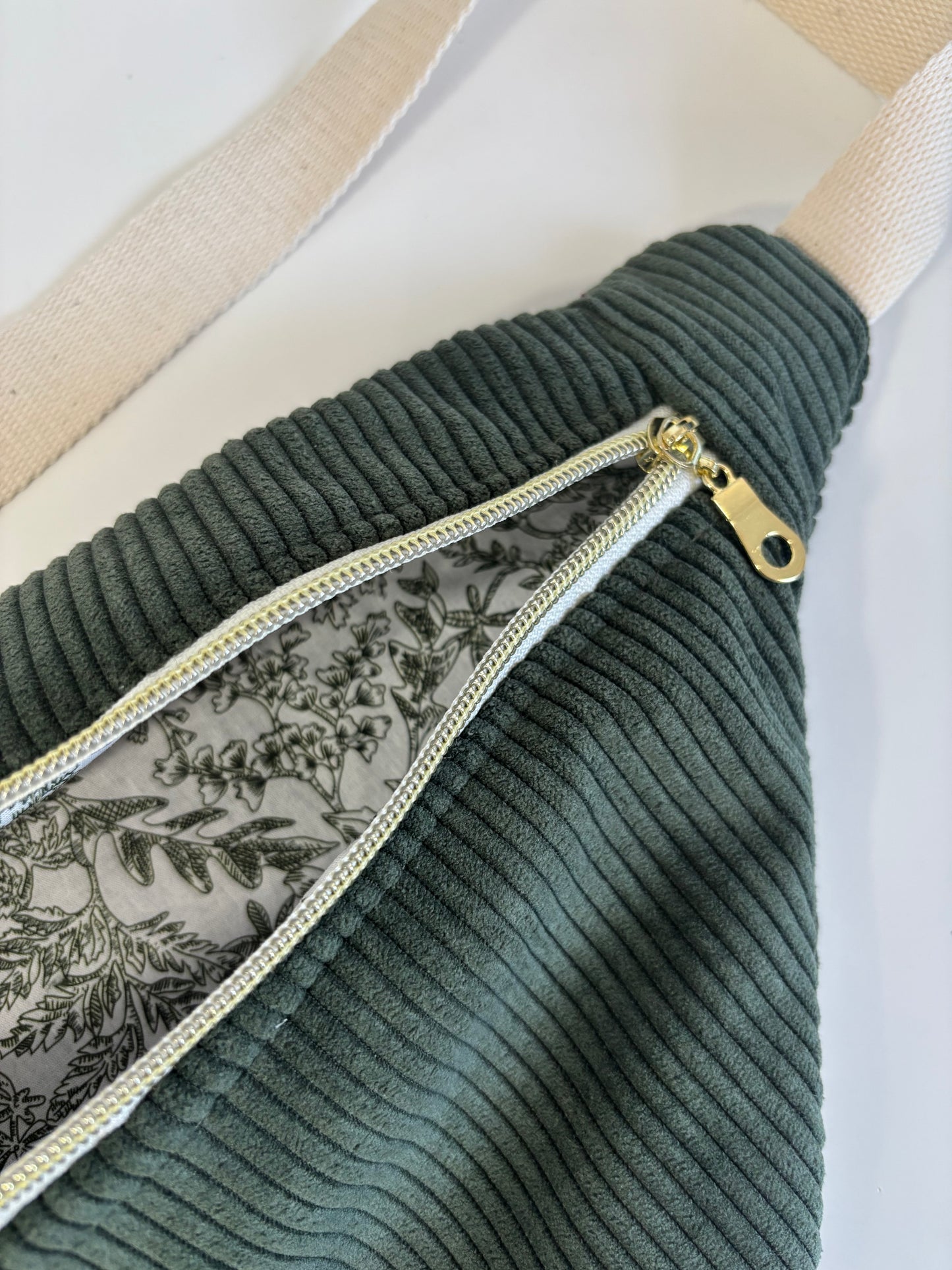 Sac banane | velours cotelé vert